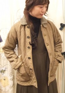 natural laundry　￥３，２００　着用感アリ